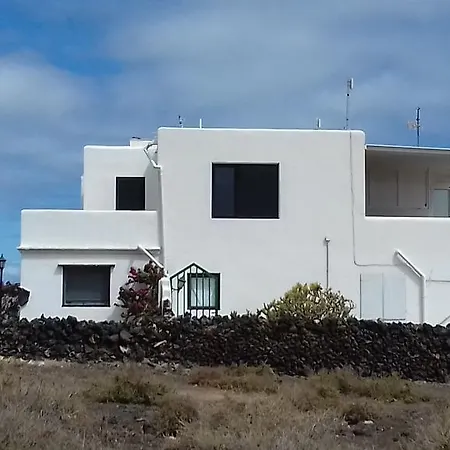 Apartamento Con Vistas Al Mar. Lägenhet Teguise (Lanzarote)